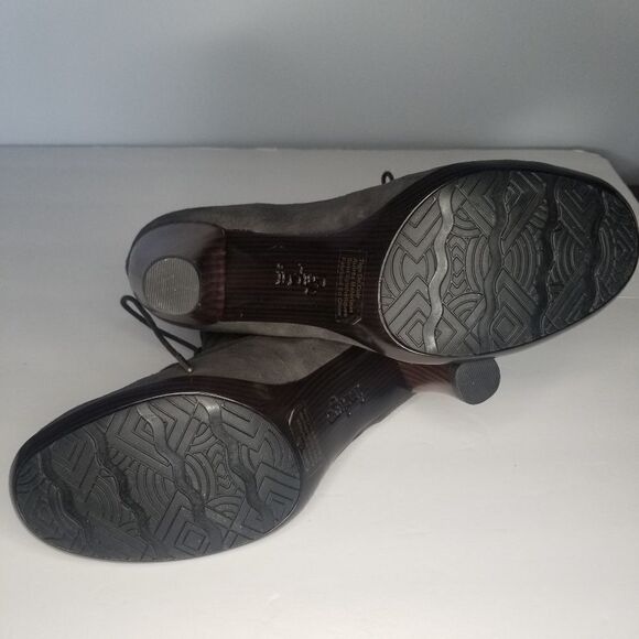 Clarks Indigo Gray Suede Slouch Ankle Boots Booties Heels Women's Size 9 - Picture 7 of 8